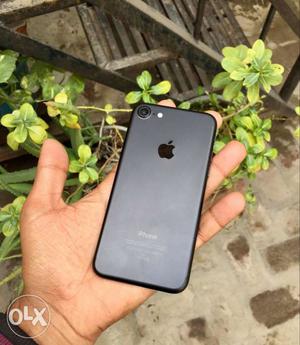 Apple iPhone 7 32gb Black color 4g LTE brand new