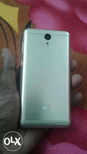 Micromax Q