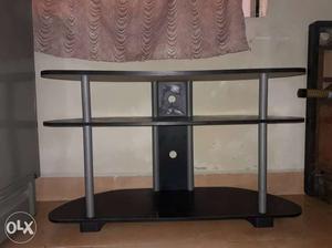 Small nd nice tv unit... of sell nd also if is