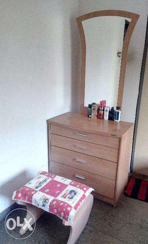Zuari dressing table (4 big drawers) with stool