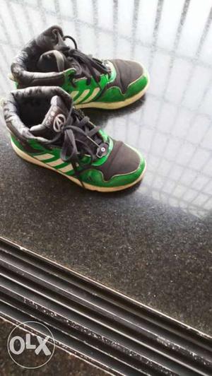 Adidas shoes size 13k for 7/8years kids