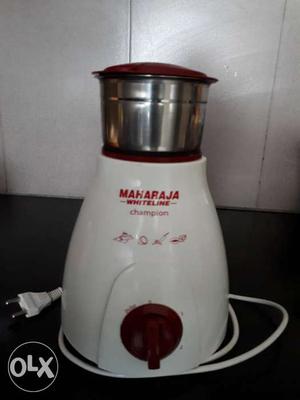 Maharaja Whiteline Champion Mixer Grinder (3 jars)