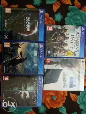 Ps4 game cases in new condition.