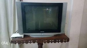 Samsung flat screen TV 29 inches in good