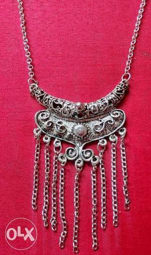 Silver-colored Chain Bib Necklace