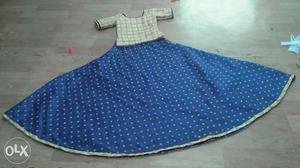 White And Blue Short-sleeve Traditional Dress