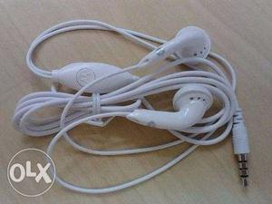 White Motorola Earphones
