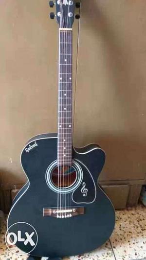 Black guitar very Nice condition with Cover