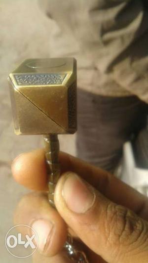 Gold Mjolnir Keychain