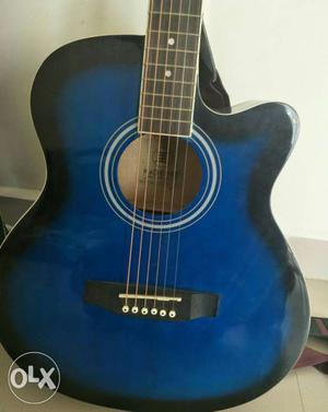 Kadence Acoustic guitar with excellent condition