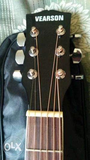 Lefty Guitar with good condition... Rate can be