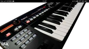 Roland Xps 10 Electronic Keyboard