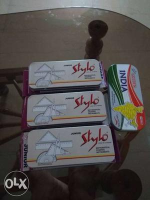 Three Stylo Labeled Packs