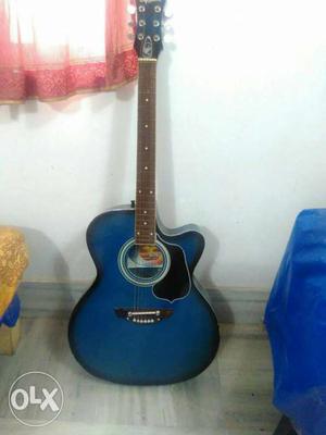 Unused guitar in good condition at lowest price.