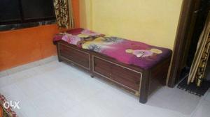 2 nd half /6 wooden bed box in good condition..