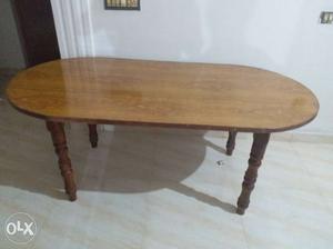 Dining table urgently sale