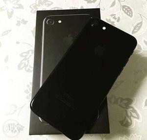 I phone 7 jet black, 128gb with box and charging