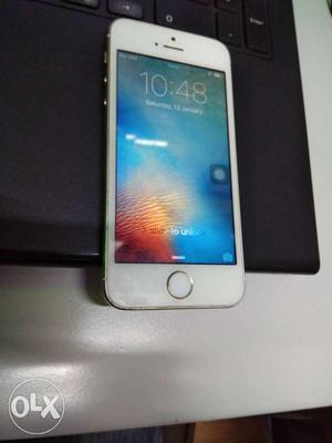 IPhone 5s Gold 16 GB Good condition 1.5 Year old