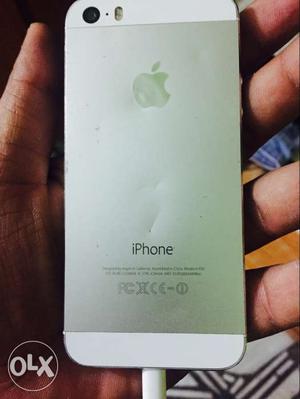 Iphone 5s 16 gb silver clr all okk phone only