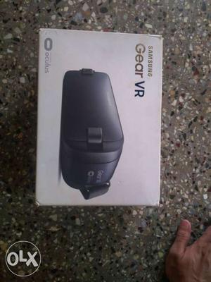 It's a rearly used original SAMSUNG GEAR VR,