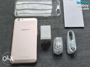 Oppo f1s with all accessories and bill.. Price