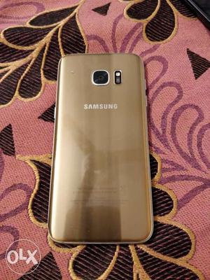 Samsung S7 Edge 32 GB Gold ! Scratch less phone !