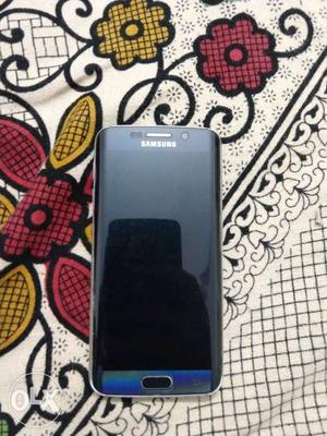 Samsung galaxy s6 edge mint condition with box.