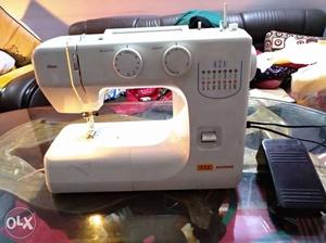 Usha Automatic Sewing Machine