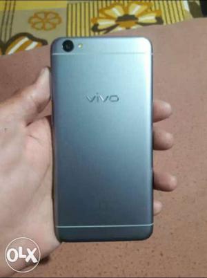 Vivo 1 year old with full box accessories Sabb
