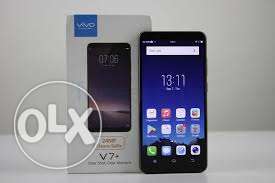 Vivo v7 plus.2 month old showroom candy son with