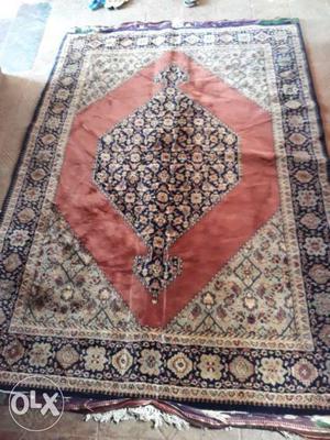 6 month use carpet very gud condition price some
