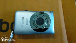 Canon Ixus digicam