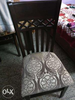 Dining table with 6 chairs, purchase price was