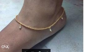 Gold-colored Anklet