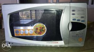 LG microwave oven in perfect condition for sale.