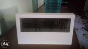 Nice white office table clock