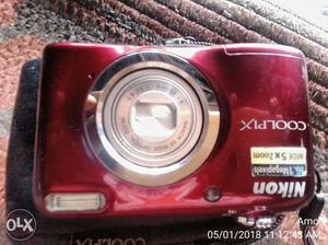 Camera and his all accessories 8GB memory, charger, pocket,