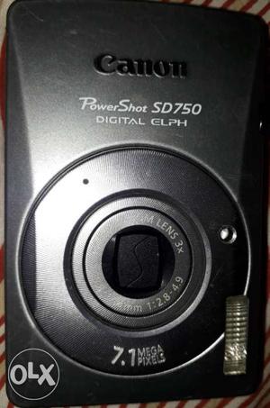 Canon camera 7.1 pixel for sale