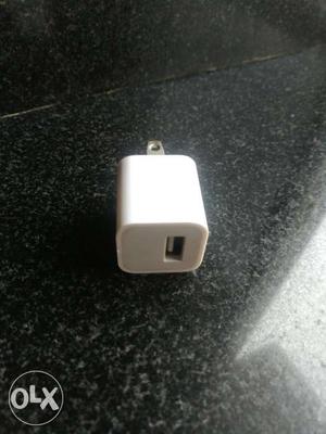 IPhone 5W Power Adapter
