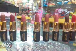 One (each) 700 MAC matte lipstick