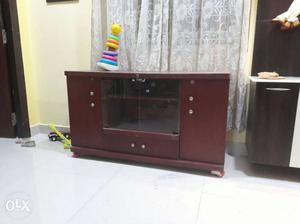 TV stand,,, very good condition,,, Rs,