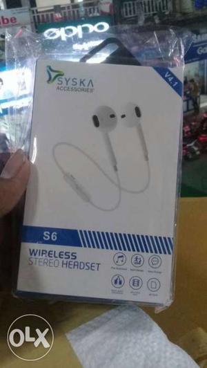 White Syska S6 Wireless Stereo Headset Box