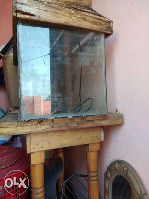 Fish tank with lid stand and motor (would be