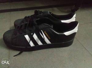 Adidas superstar Black 10 size not used