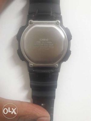 Casio orginal watch 1 year used no complaint