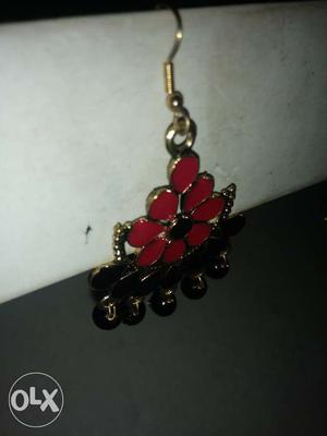 Red & black earring