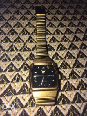 Seiko5 automatic ladies watch in gold