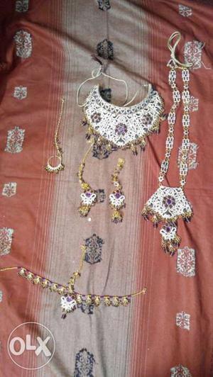Silver-colored And Gold-colored Bridal set