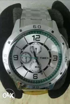 Timex Round silver Chronographic chain Watch