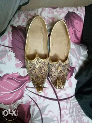 Wedding shoes size 9,only 4 hrs used brand new